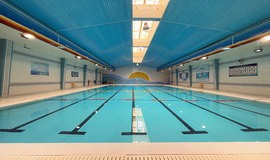 تصویر استخر آفتاب شاهین شهر اصفهان