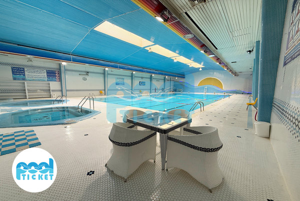 محیط مجموعه استخر آفتاب شاهین شهر اصفهان