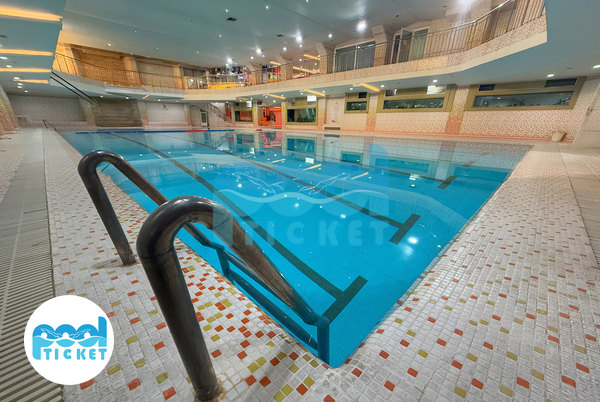 عکس محوطه استخر ستاره اصفهان