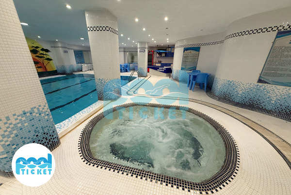 تصویر جکوزی استخر هتل ونوس اصفهان