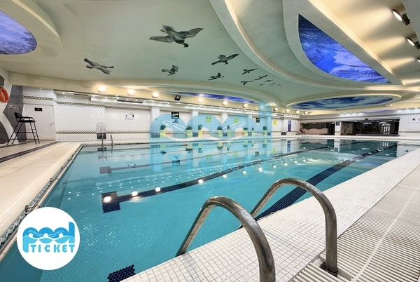 تصویر بخش عمیق استخر بهار اصفهان