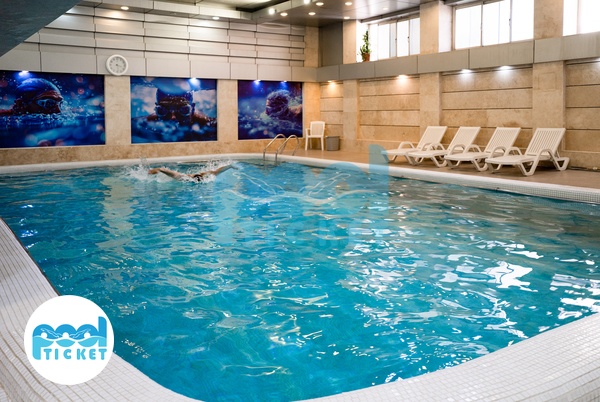 عکس استخر سرپوشیده هتل تهران