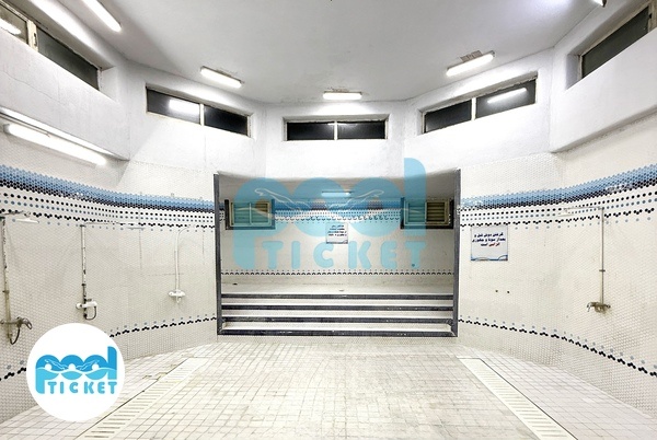 عکس دوش‌های استخر انقلاب اصفهان