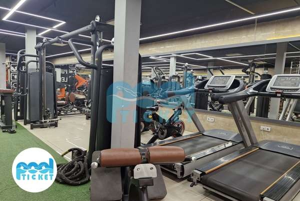 عکس باشگاه بدنسازی تیم کرج