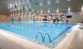 استخر سرپوشیده پدیده کرج عکس