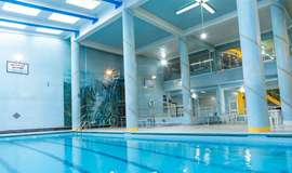  تصاویر استخر و سونای سرپوشیده طبی تبریز