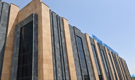 ساختمان پارک آبی ایستان لند سرعین