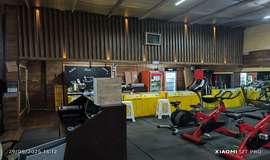 عکس دستگاه‌های بدنسازی باشگاه بدنسازی ایلیا قم