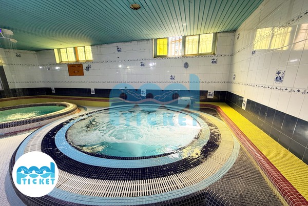 عکس جکوزی استخر فرات تهران