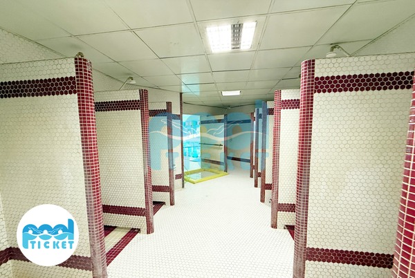 دوش های استخر فرات میدان امامت تهران عکس