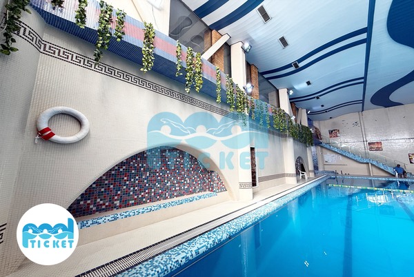 عکس‌های فضای داخلی استخر آداک واوان اسلامشهر