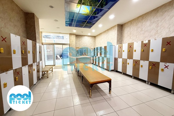 رخت‌کن استخر آداک واوان اسلامشهر عکسها