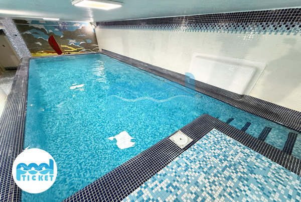 تصویر استخر آب‌درمانی طاق کسری اقدسیه تهران