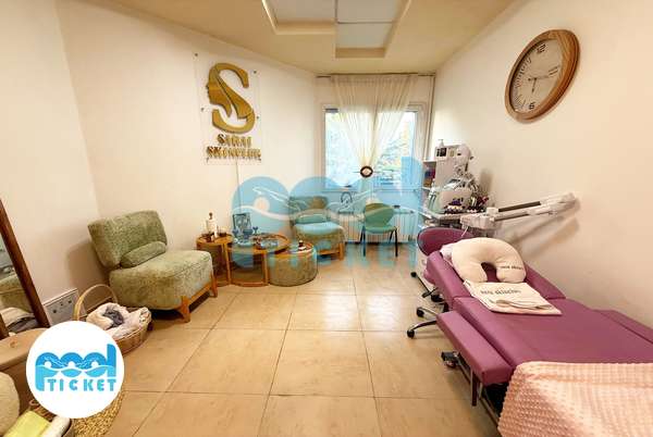 عکس‌های اتاق فشیال استخر چهارفصل و روباز بهشت مادران تهران