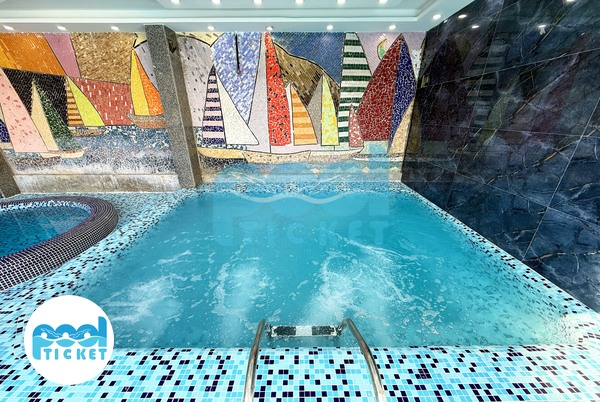 تصویر جکوزی استخر چهارفصل و روباز هودین و هورام تهرانسر