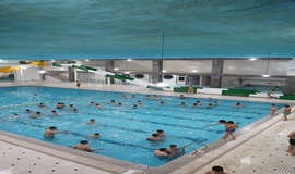 سرسره استخر و آب درمانی مادر گلستان تصویر