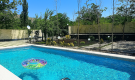 استخر روباز مادر و کودک فارا تهران