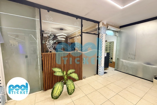 عکس سالن پذیرش استخر بهار پیروزی تهران