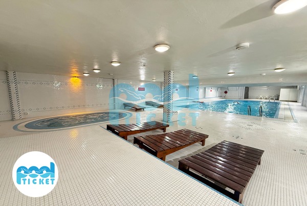 عکس جکوزی استخر بهار پیروزی تهران