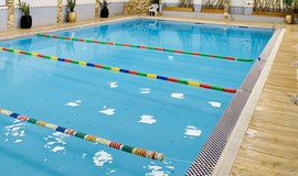 عکس استخر سرپوشیده درین میدان هروی تهران