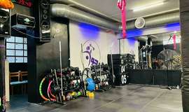 تصویر سالن بدنسازی جوان فردیس کرج