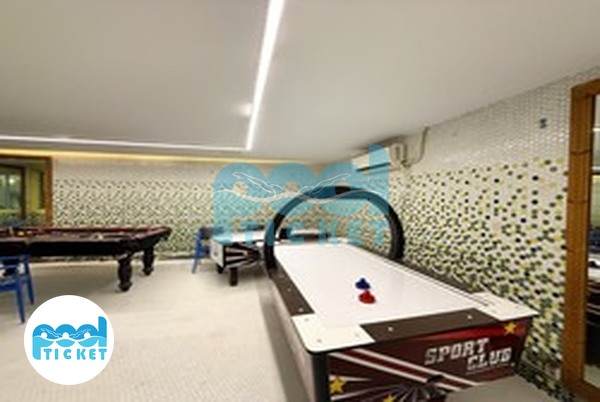اتاق بازی استخر بولینگ عبدو تهران عکس
