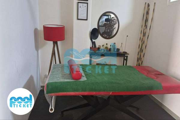 عکس تخت ماساژ مرکز ماساژ خاتمی کرج