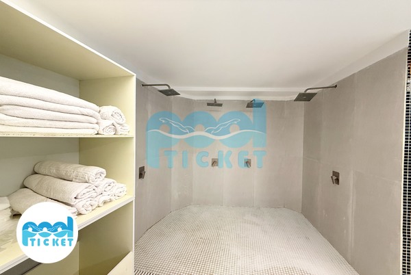 دوش های استخر شهید چمران تهران عکس