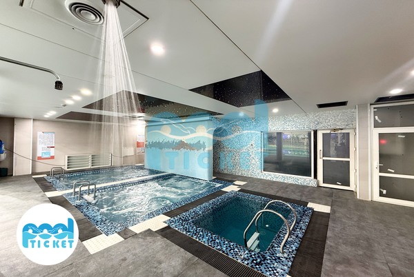 عکس‌های تونل مه، جکوزی و حوضچه آب سرد استخر شهید کشوری تهران (روباز و سرپوشیده)