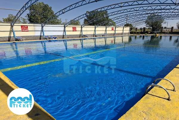 عکس استخر روباز بندر شرف‌خانه شبستر