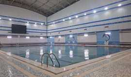 عکس استخر سرپوشیده شهیدان رضایی تهران