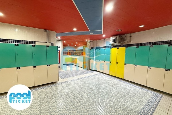 عکس سالن رختکن استخر پیام مخابرات شیراز