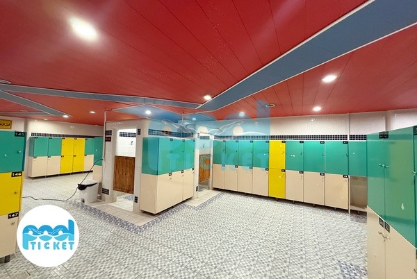 تصویر سالن رختکن استخر پیام مخابرات شیراز