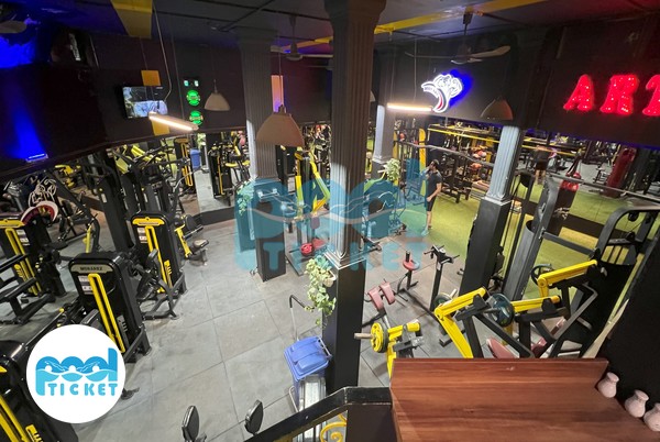 سالن باشگاه بدنسازی آس مشهد