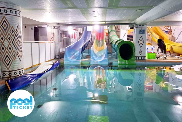 عکس استخر و سرسره پارک آبی تبریز