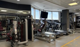 سالن باشگاه بدنسازی مکث فیت کرج