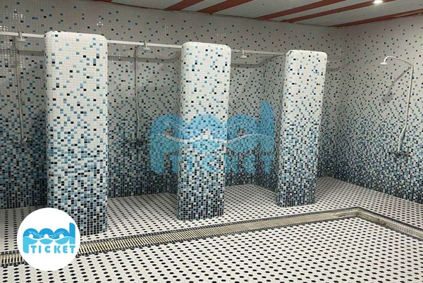 عکس دوش‌های استخر قصر آبی ساری