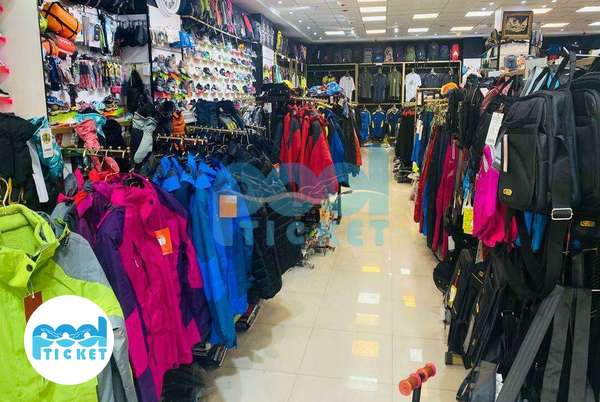 عکس‌های فروشگاه لوازم ورزشی پرسپولیس گوهردشت کرج