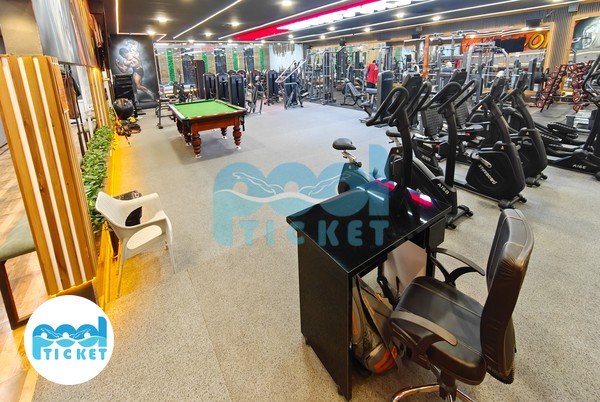 تصویر سالن بدنسازی 110 پلاس مهرشهر کرج