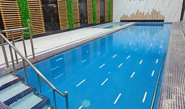 تصویر باشگاه بدنسازی و استخر ۱۱۰ پلاس کرج