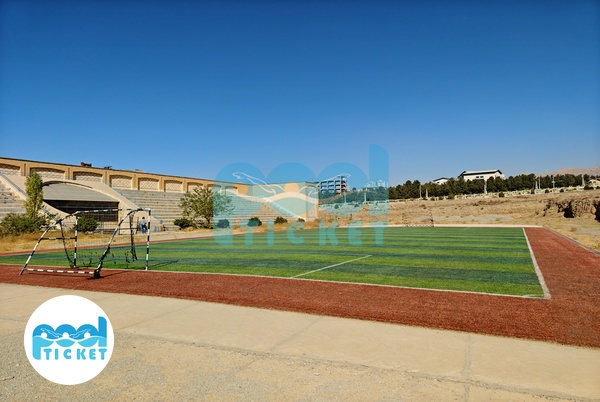 تصاویر زمین چمن استخر دانشگاه هنر کرج