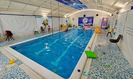 تصویر استخر سرپوشیده  و مهد شنای باغ سبز لاکی تهران