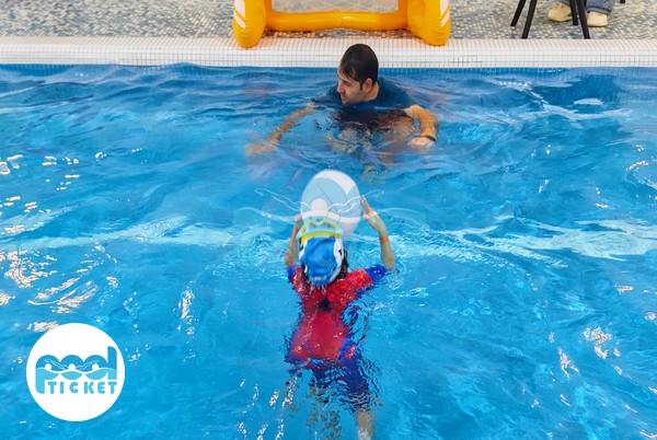 عکس استخر و مهد شنای باغ سبز لاکی تهران