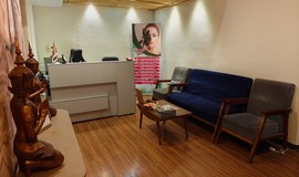 تصاویر سالن انتظار مرکز ماساژ حس نو تهران