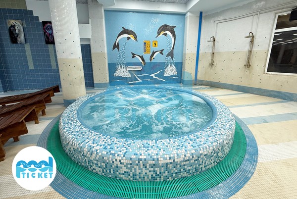 تصویر جکوزی استخر اقایان یاد یاران تهران