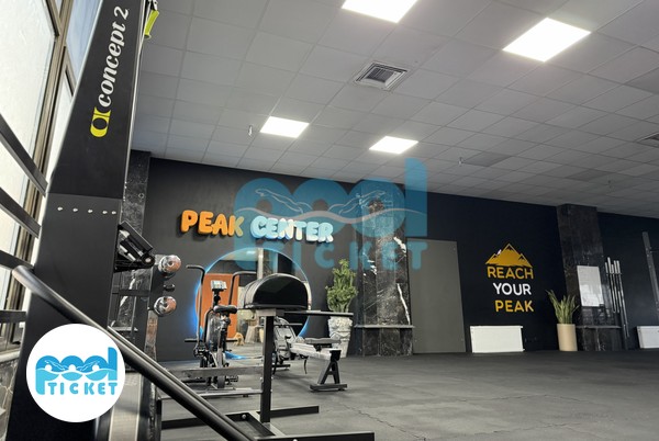 باشگاه بدنسازی پیک سنتر کرج عکسها