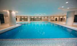 عکس استخر هتل خورشید هشتم مشهد