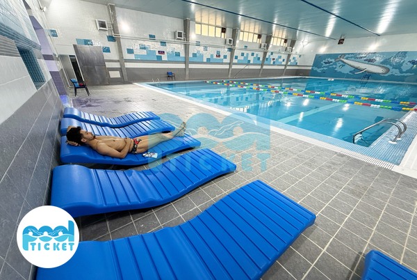 محوطه داخل استخر دارآباد تهران عکس