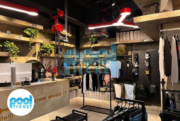 عکس فروشگاه لوازم ورزشی اتم سعادت آباد تهران