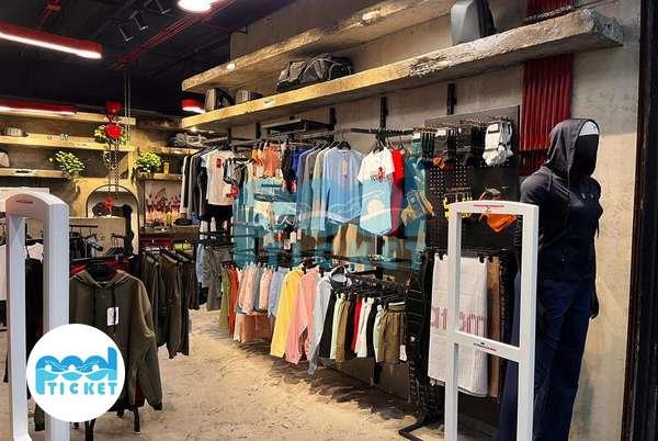 تصویر فروشگاه لوازم ورزشی اتم سعادت آباد تهران